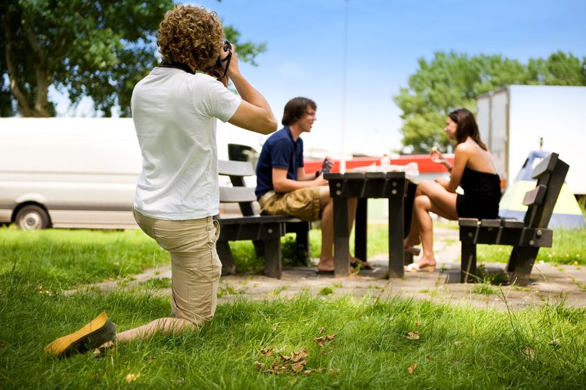 Ein Paar hat ein Paarshooting bei einem Fotografen